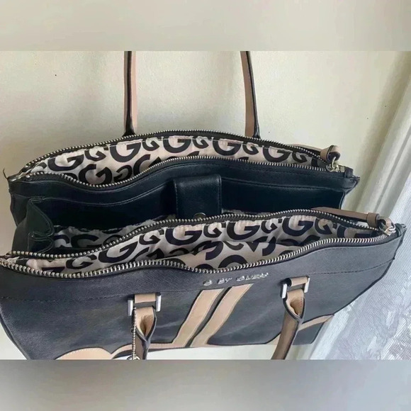 G by Guess Tote Black with Tan Detail Pebbled Leather Travel Bag Shoulder Bag - Picture 6 of 16